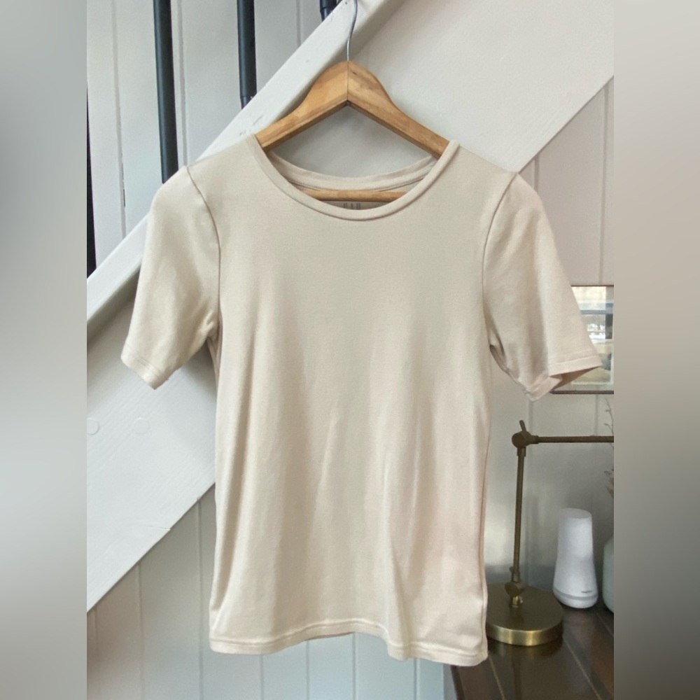 GAP modern crewneck tee - tan - size small